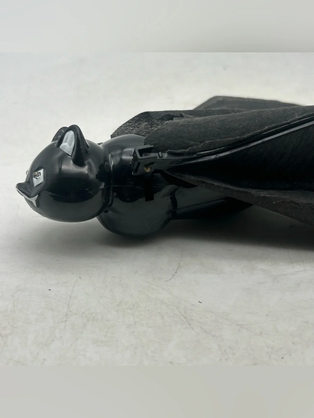 Vtg Flying Bat Animated Halloween Prop Ceiling Hanging Magical Key Toy (Read)